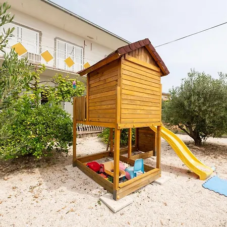 Apartment Paula Trogir Exterior photo